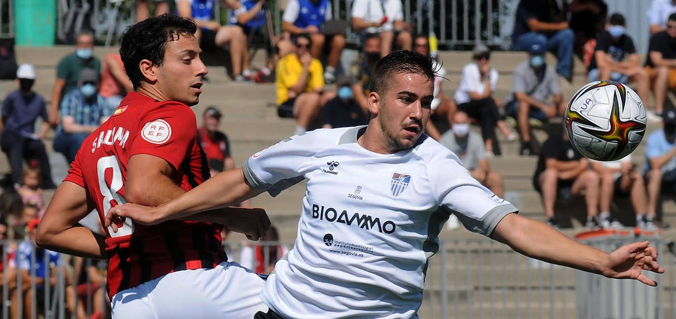 Partido de la Segunda Federación entre Adarve y Gimnastica Segoviana 