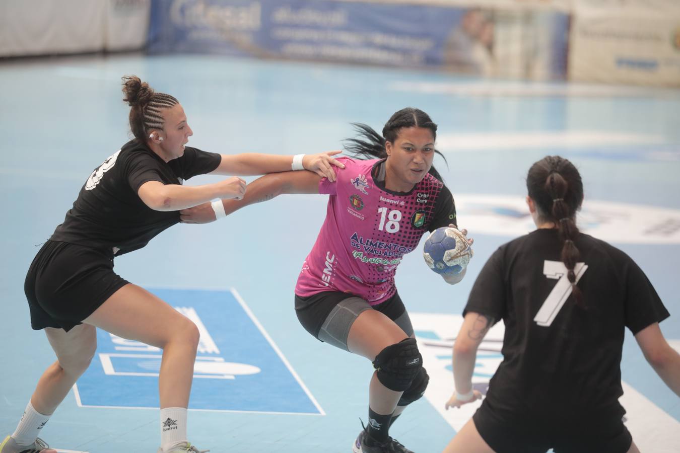 Fotos: El Aula se alza con la Copa de Castilla y León ante el Cleba León (36-27)