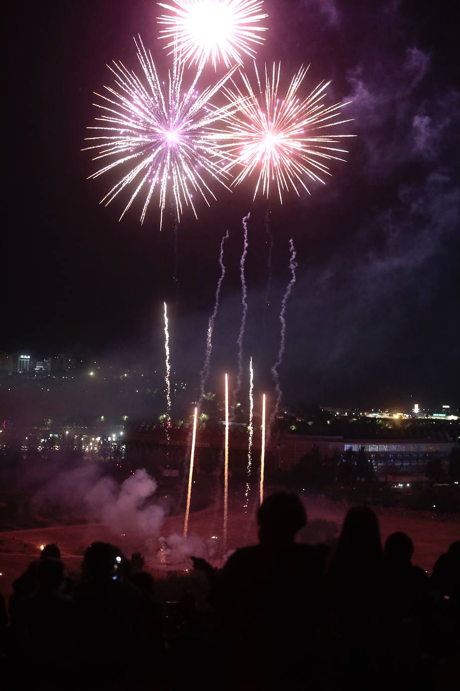 Fotos: Los fuegos artificiales del domingo en Valladolid