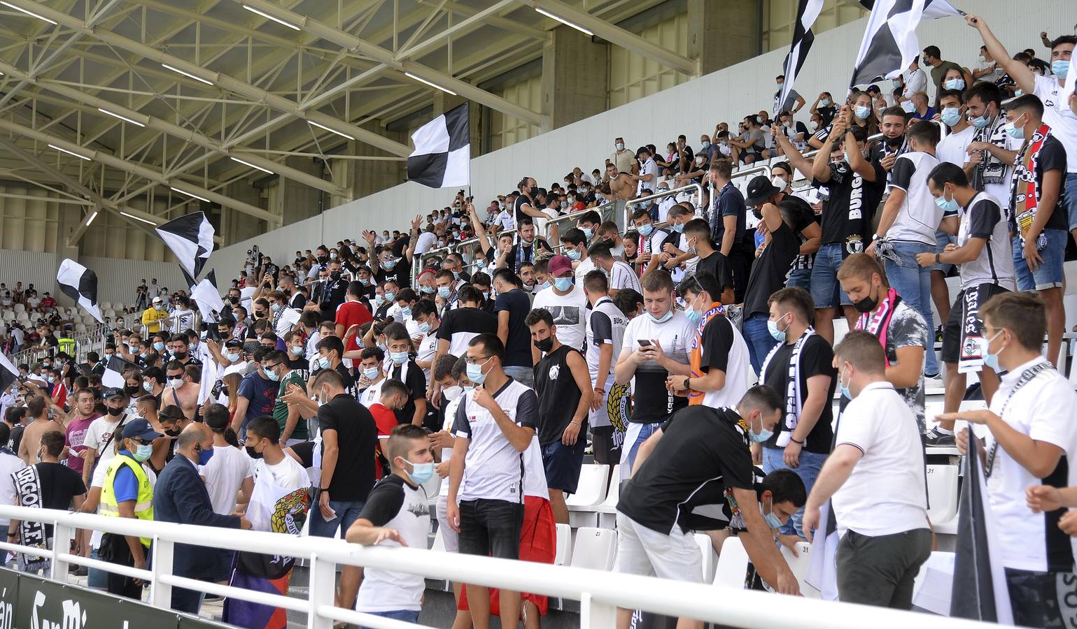 Fotos: Público en el partido del Burgos CF-Real Valladolid