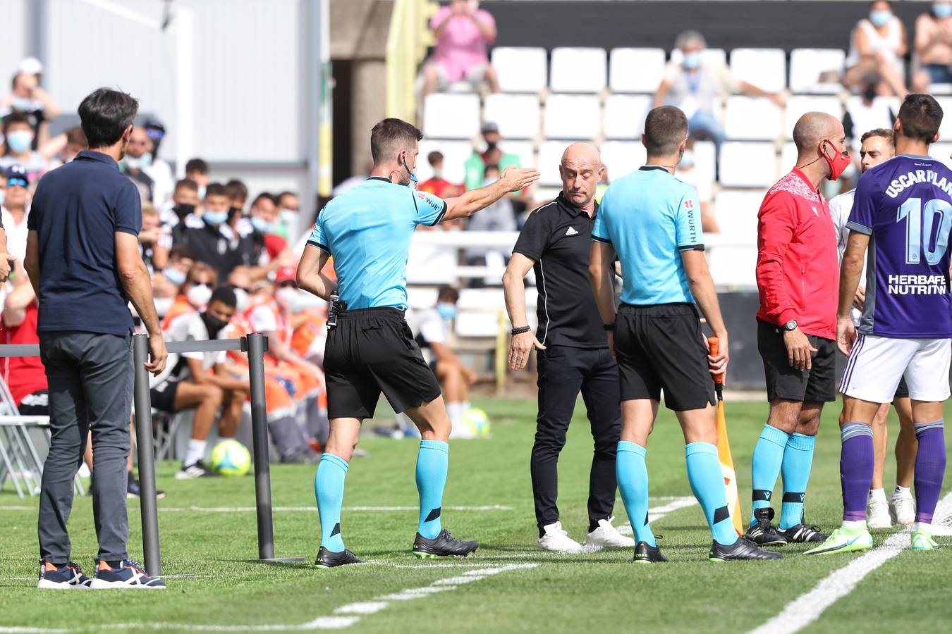 Fotos: Derrota del Real Valladolid en Burgos (3-0)