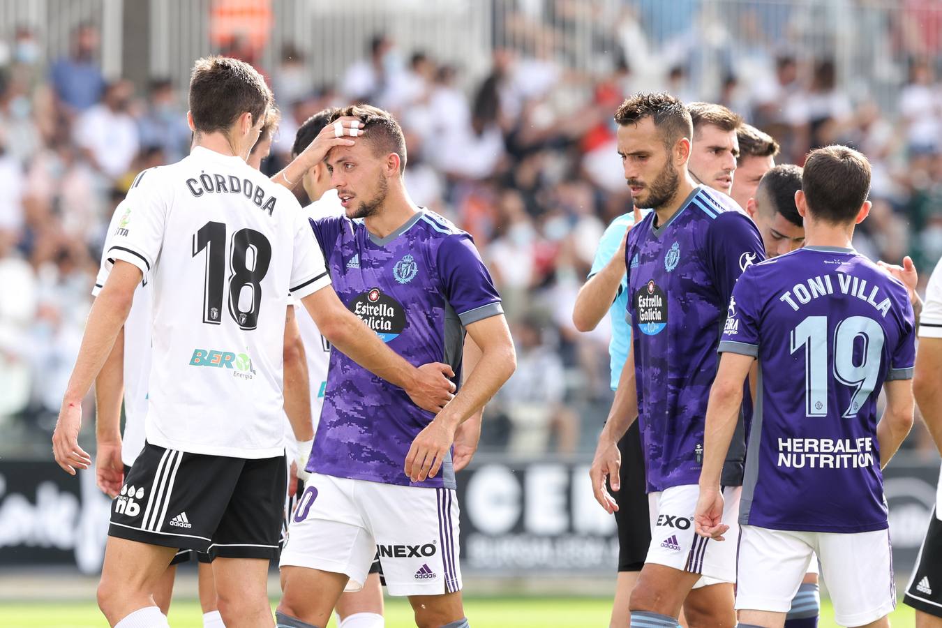 Fotos: Derrota del Real Valladolid en Burgos (3-0)