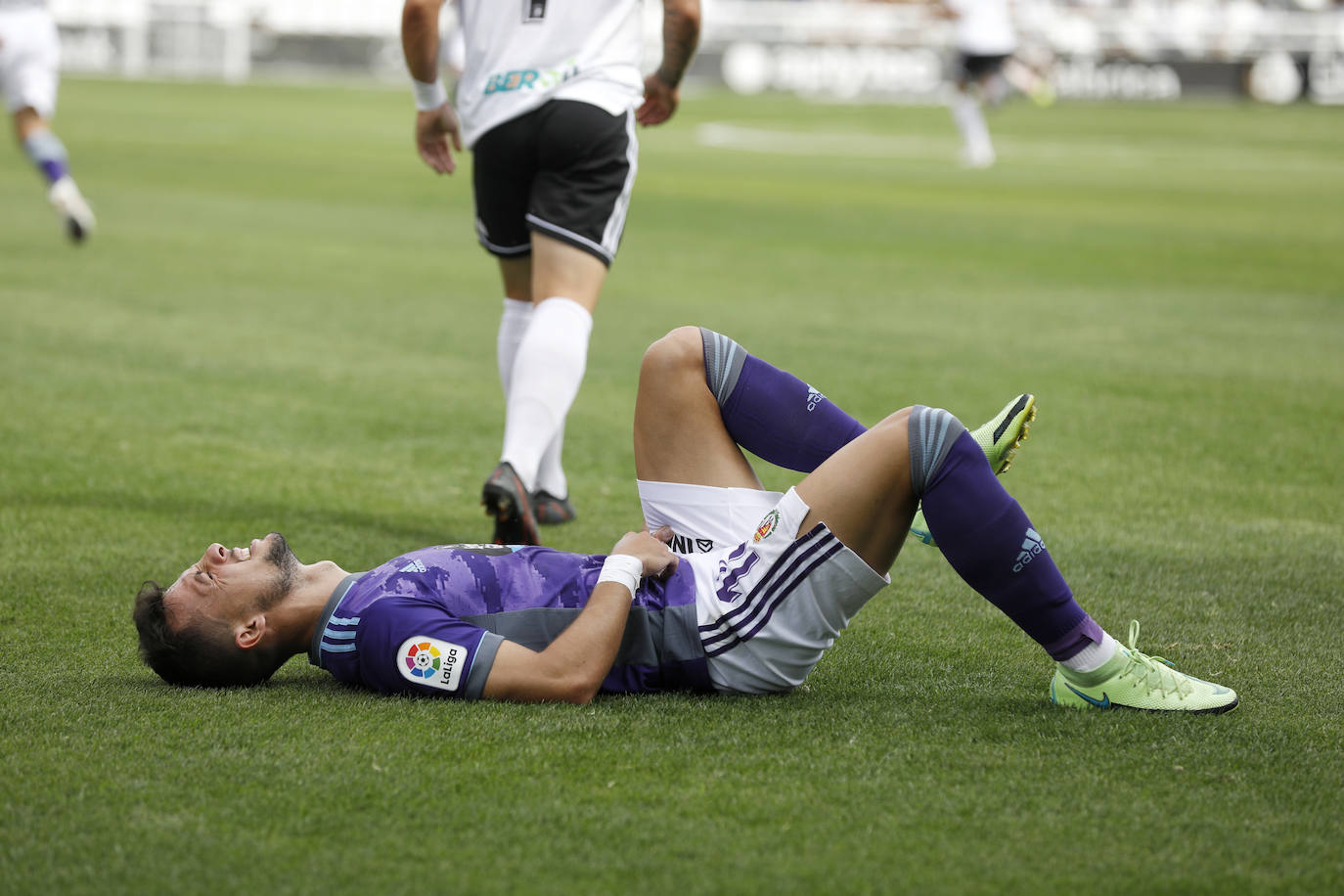 Fotos: Derrota del Real Valladolid en Burgos (3-0)