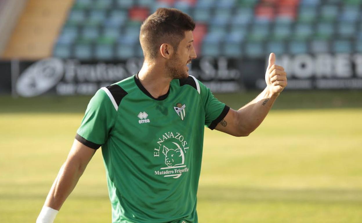 Toti, jugador del CD Guijuelo. 