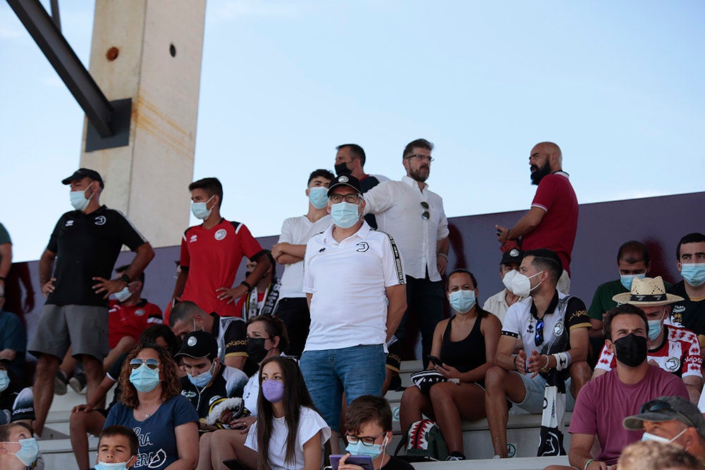 Miles de unionistas y numerosos leoneses ocuparon las nuevas gradas del Reina Sofía