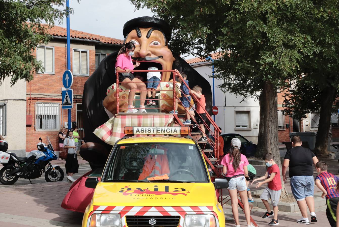 Fotos: El Tragaldabas visita el barrio España