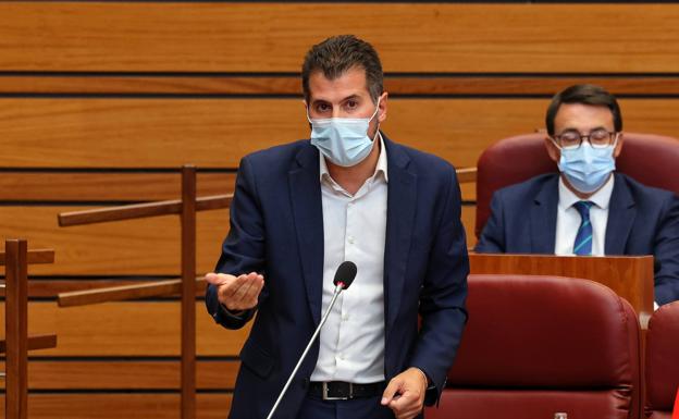 Luis Tudanca, durante su intervención. 