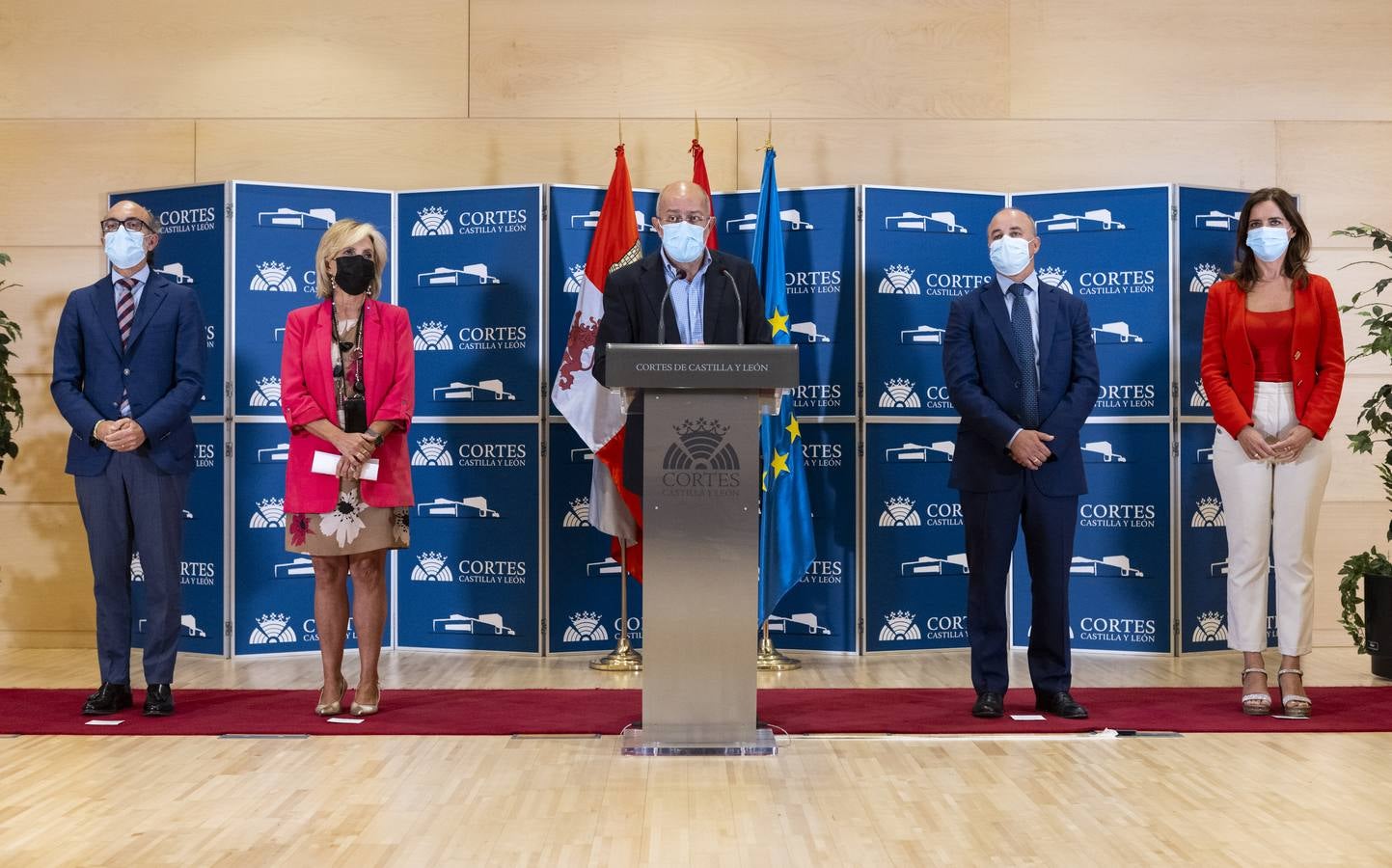 Fotos: Pleno en las Cortes de Castilla y León