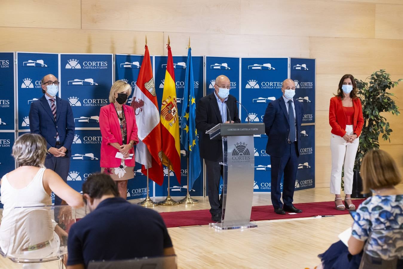 Fotos: Pleno en las Cortes de Castilla y León