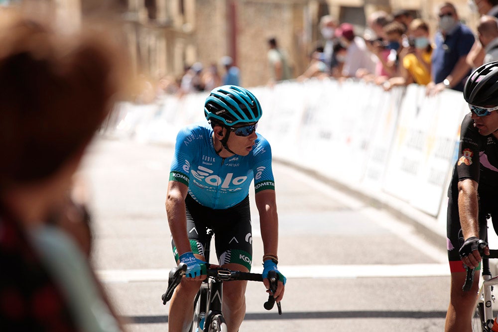 Etapa y maillot amarillo para Vinicius en la última etapa de la Vuelta a Salamanca