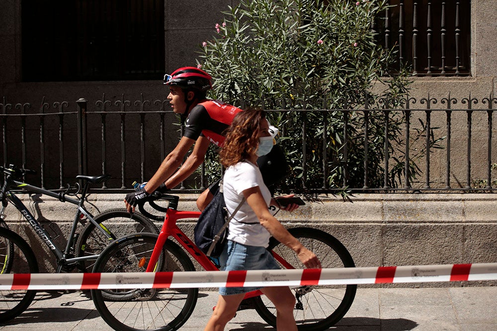 Etapa y maillot amarillo para Vinicius en la última etapa de la Vuelta a Salamanca