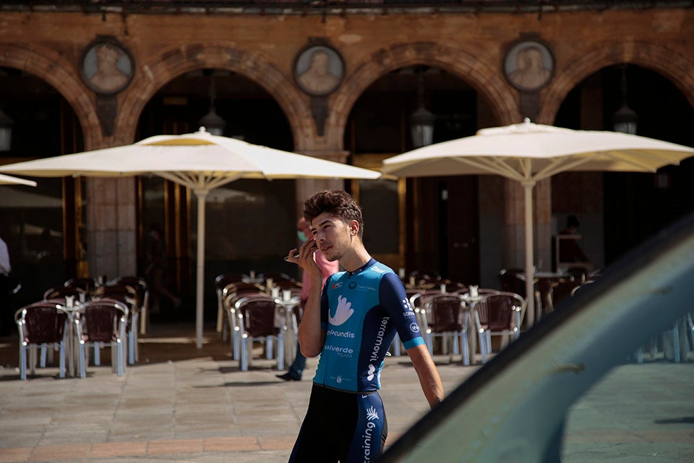 Etapa y maillot amarillo para Vinicius en la última etapa de la Vuelta a Salamanca