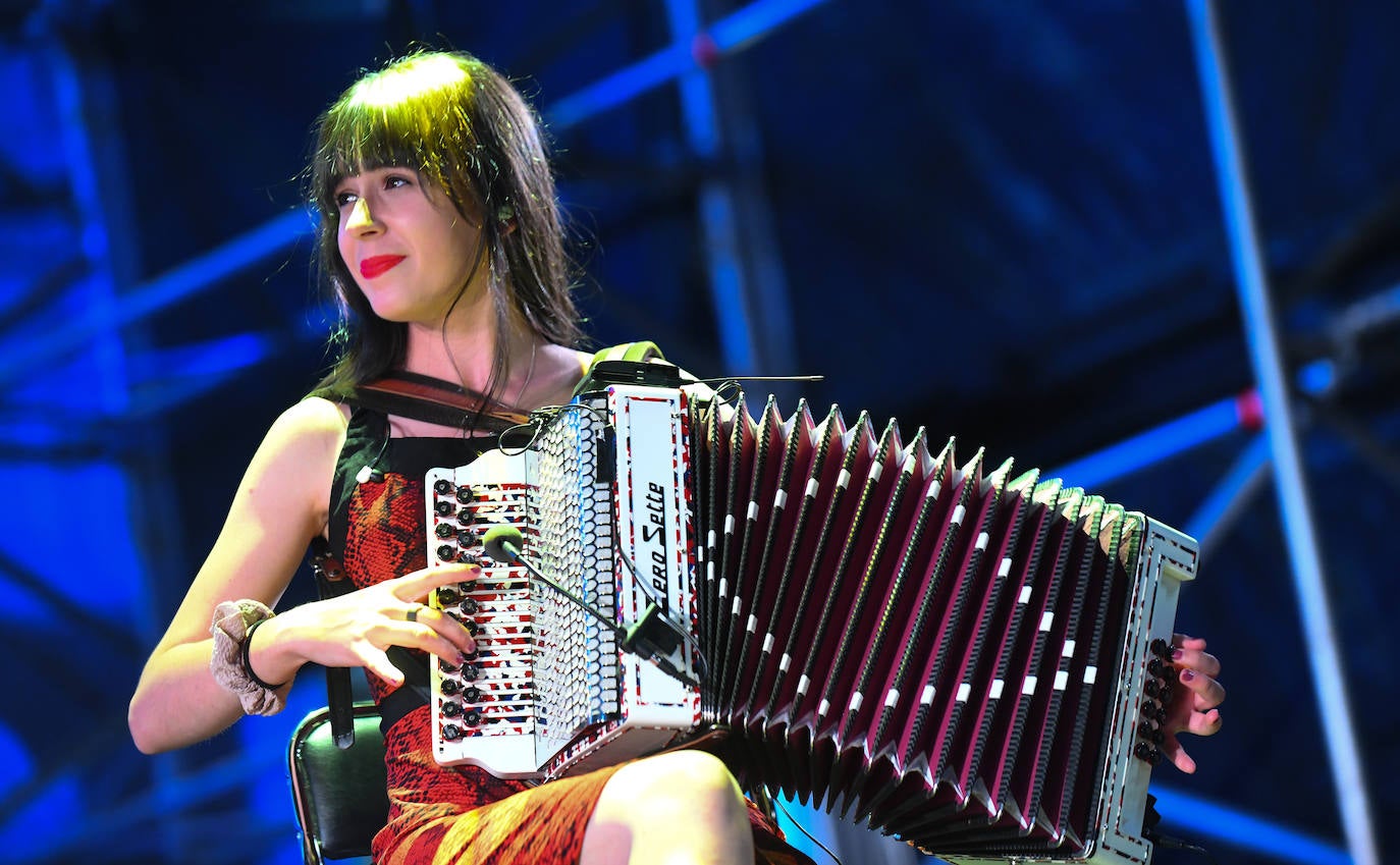 Fotos: Concierto de Carlos Núñez en la Plaza Mayor de Valladolid