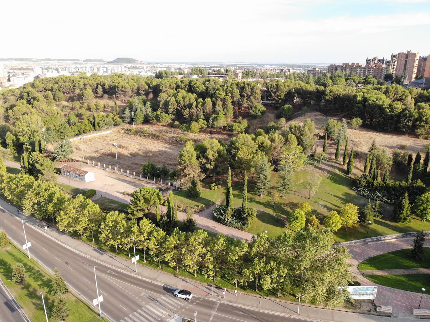 Imagen del operativo de la Policía Municipal para hacer volar un dron.