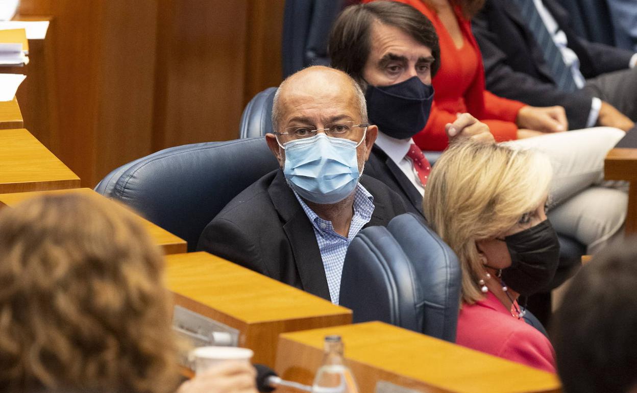 El vicepresidente de la Junta, Francisco Igea, durante el pleno de las Cortes de Castilla y León del pasado martes.