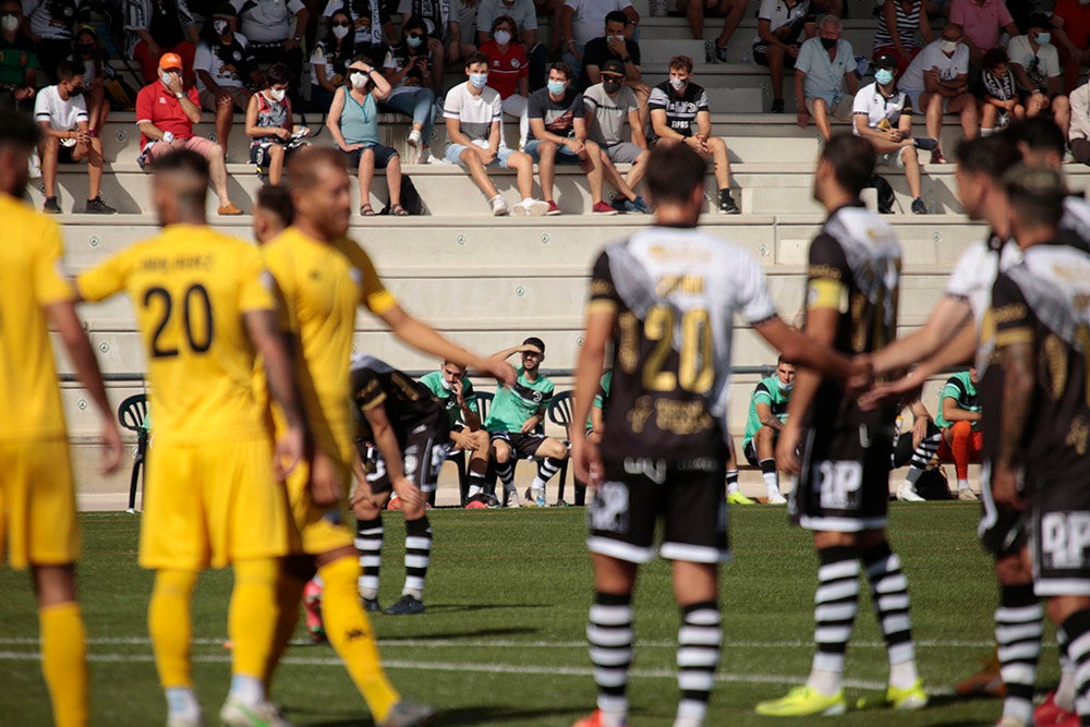 Goleada de Unionistas por 3-0 al Extremadura UD con dos goles del "pichichi" Rayco