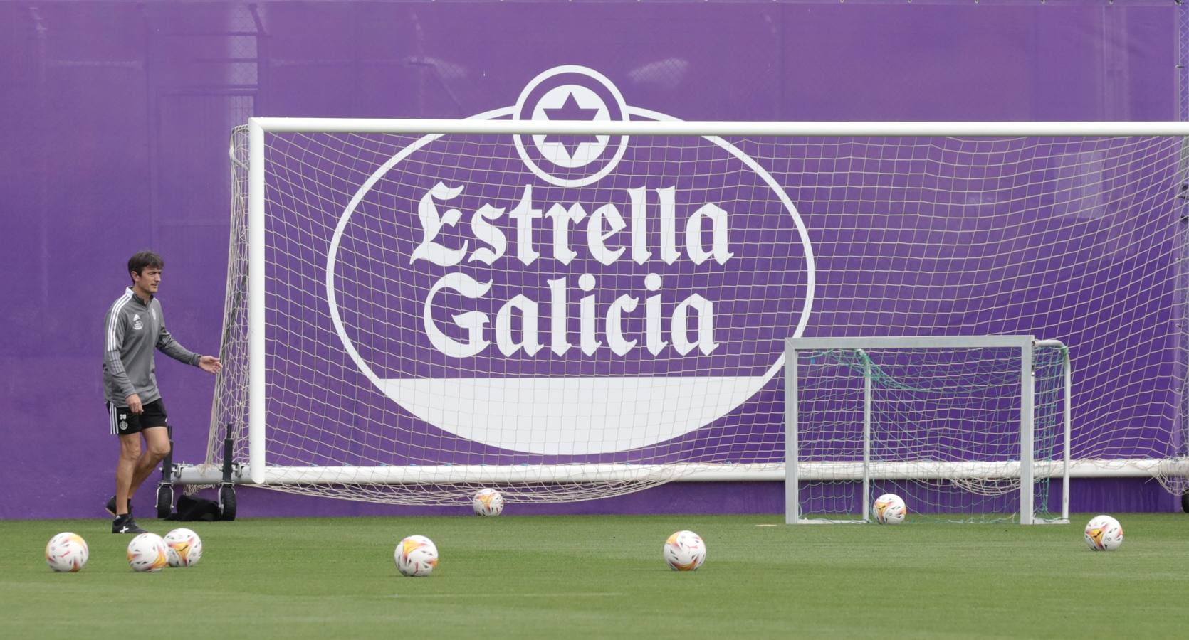 Fotos: Entrenamiento del Real Valladolid en los Anexos