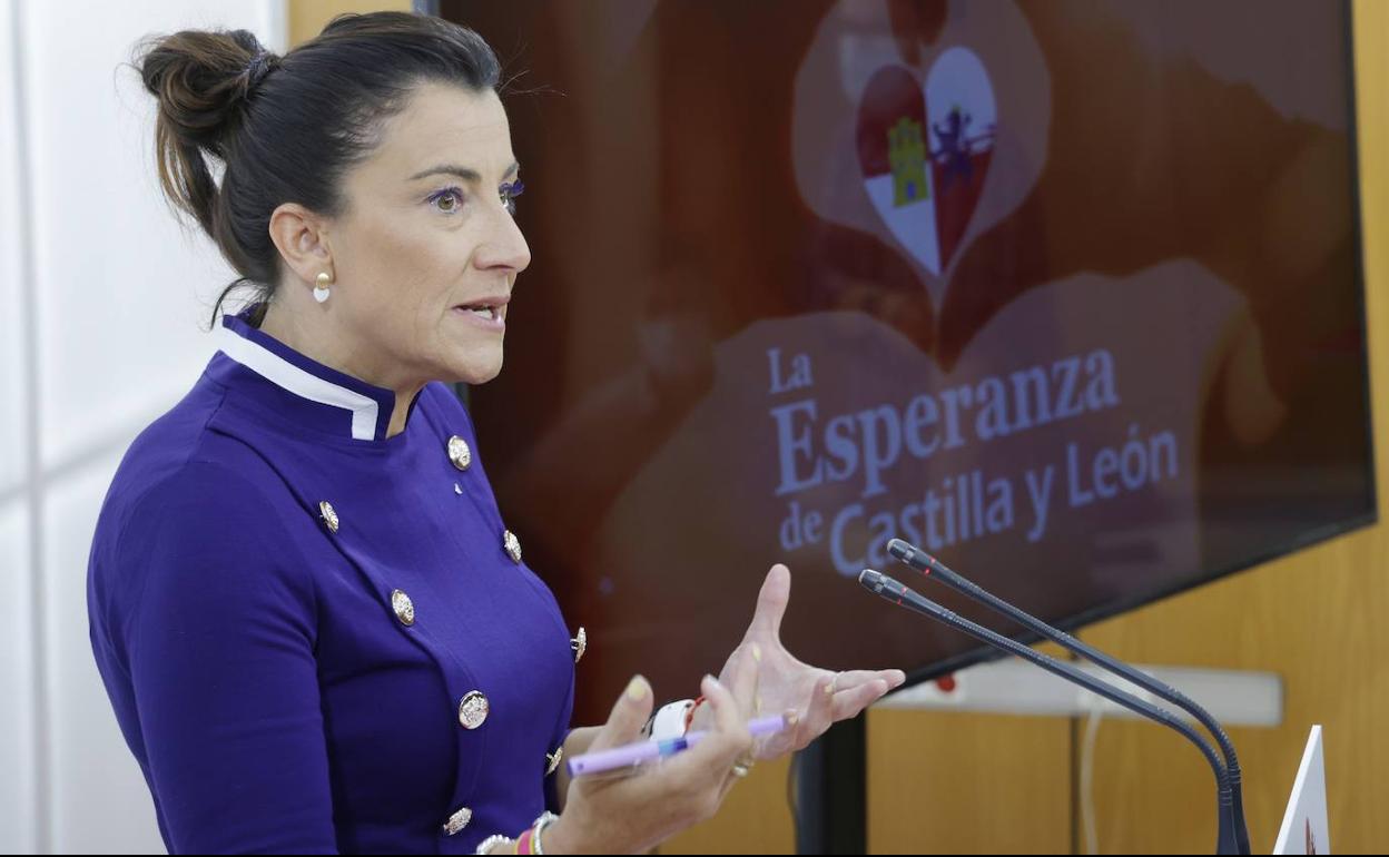 Ana Sánchez, con el nuevo eslogan para el congreso de noviembre. 