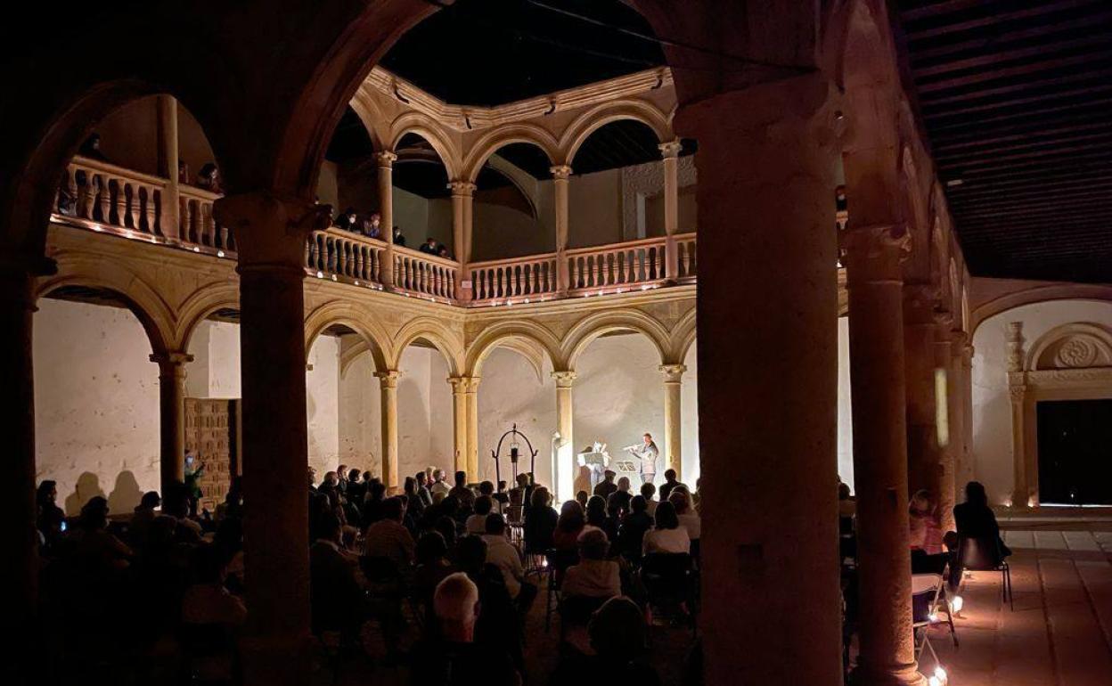 Concierto en el Palacio de los Condes de Grajal de Campos, León. 