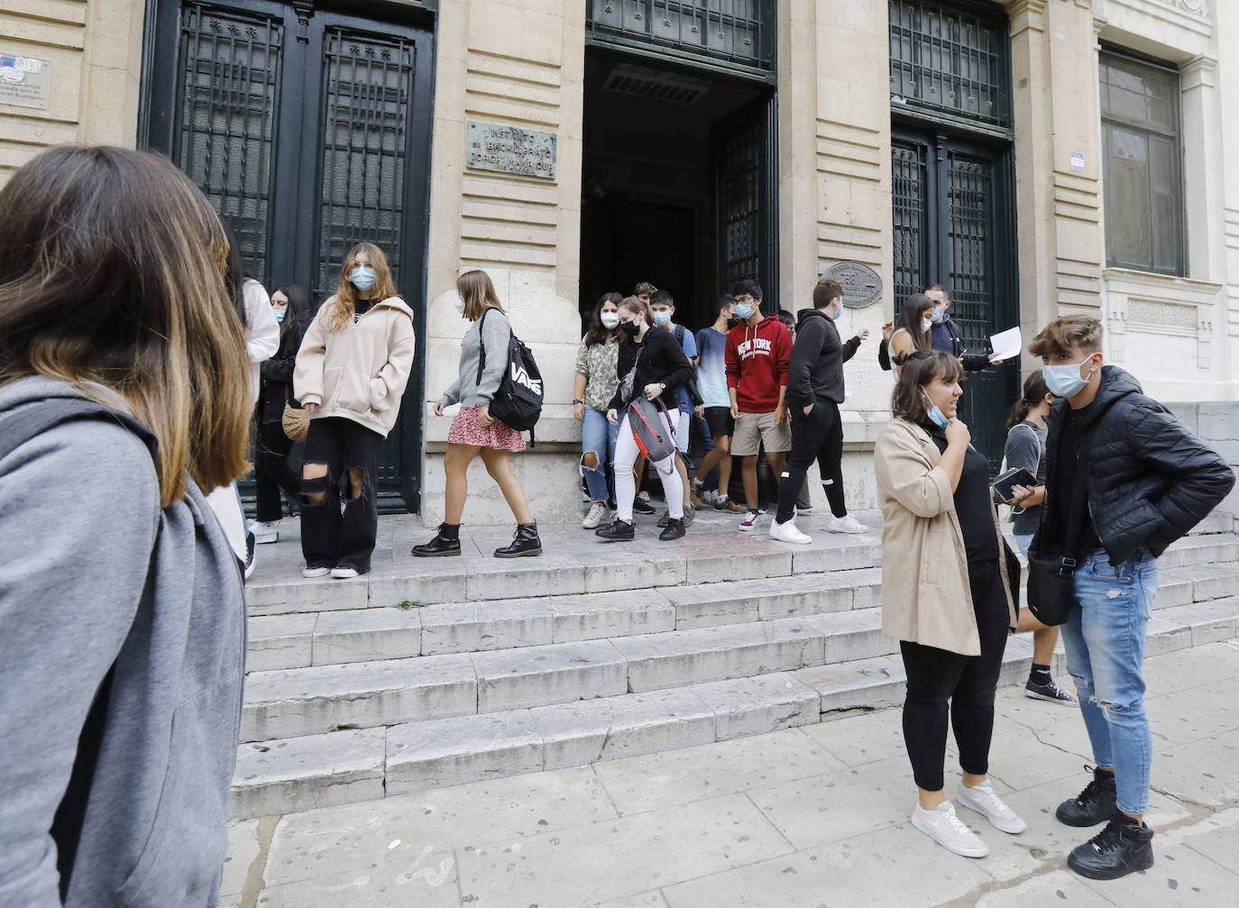 Fotos: Siete mil alumnos de ESO y Bachillerato vuelven a clase