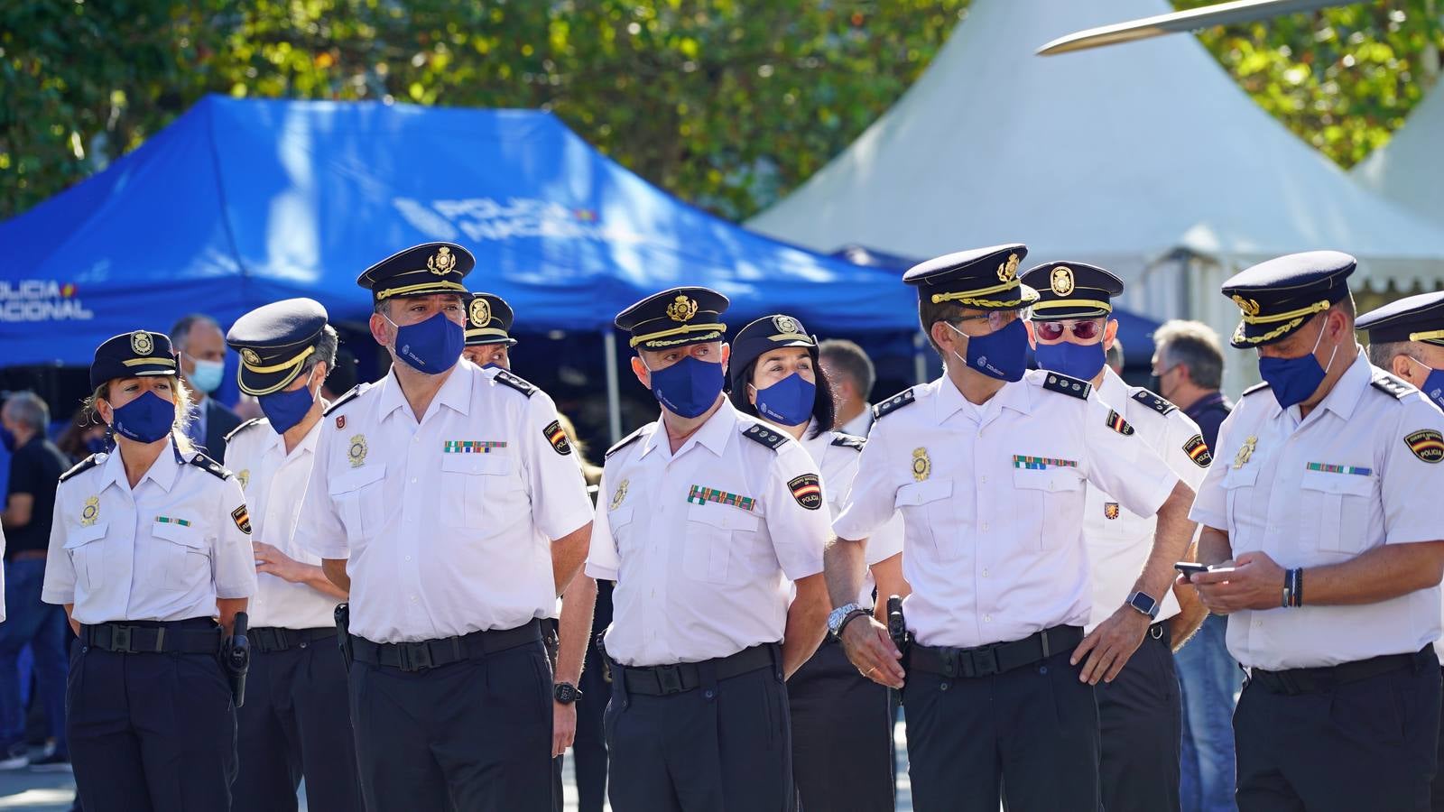 Fotos: Exposición del Día de la Policía en la Acera de Recoletos de Valladolid