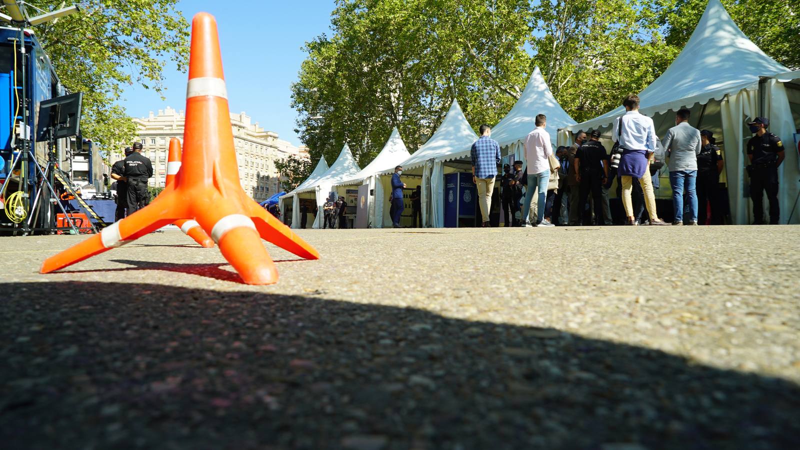 Fotos: Exposición del Día de la Policía en la Acera de Recoletos de Valladolid