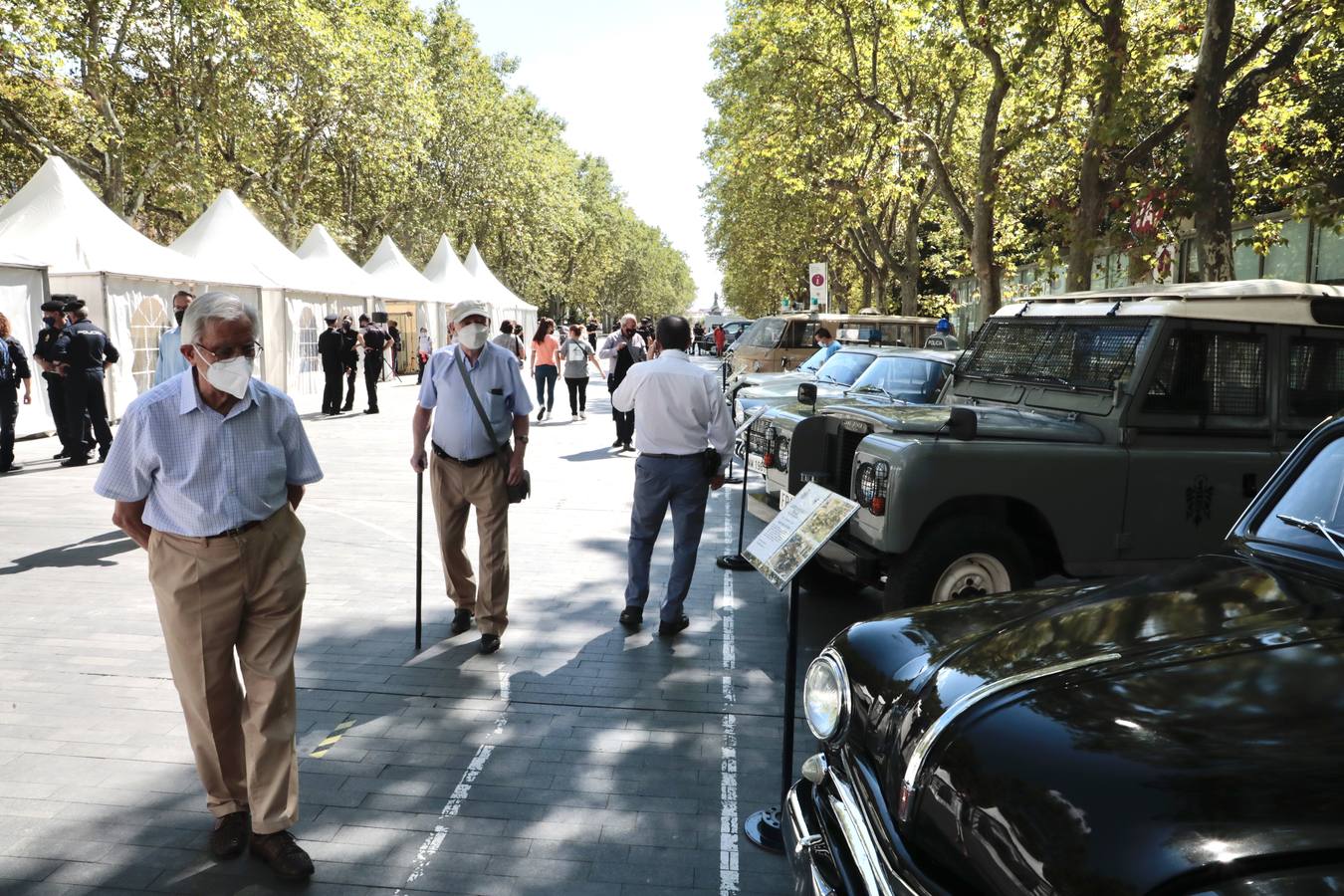 Fotos: Exposición del Día de la Policía en la Acera de Recoletos de Valladolid