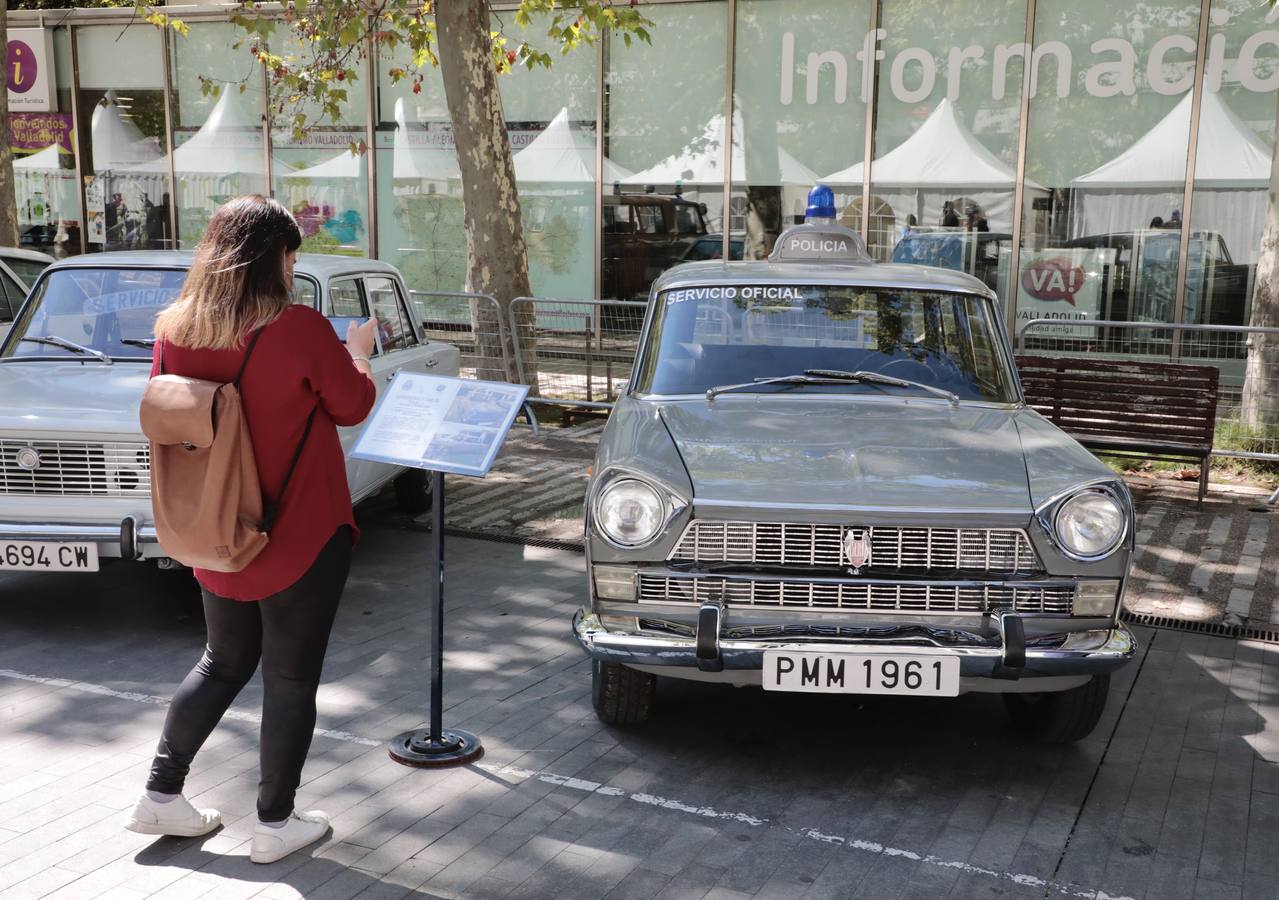 Fotos: Exposición del Día de la Policía en la Acera de Recoletos de Valladolid