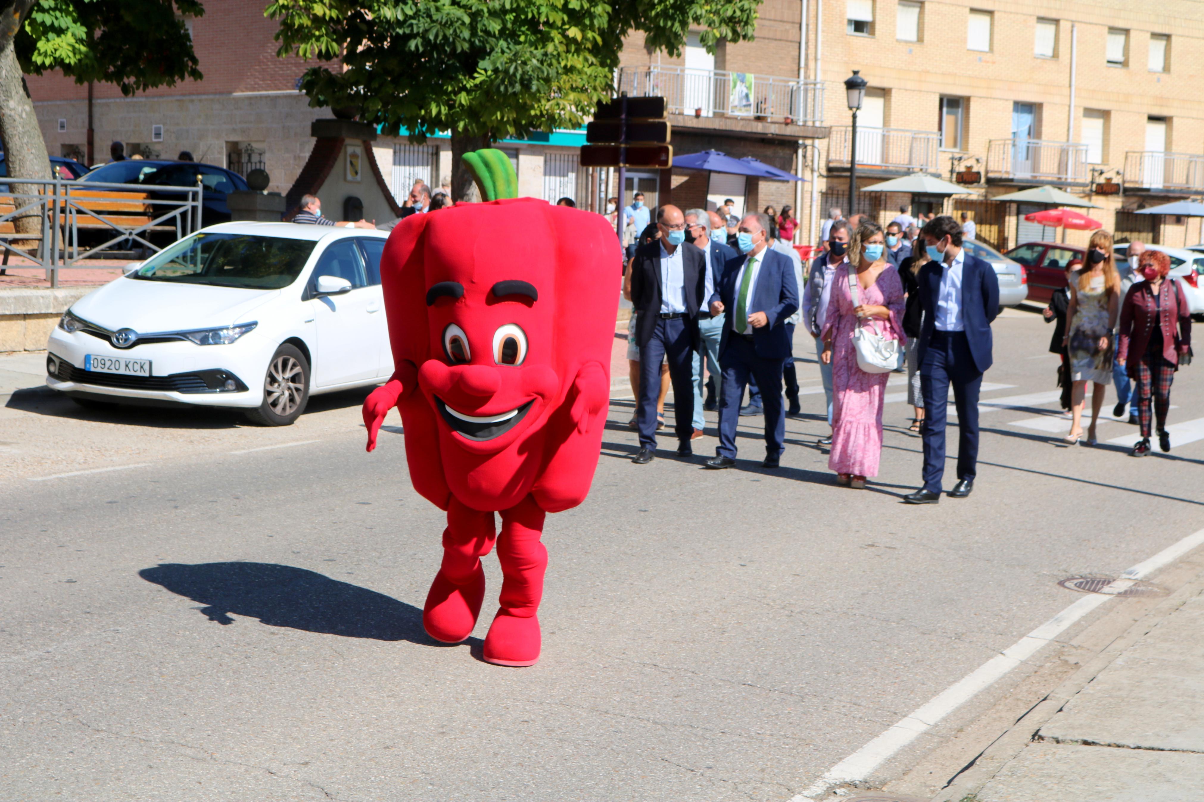 La Feria del Pimiento registró numerosa afluencia de público durante toda la jornada