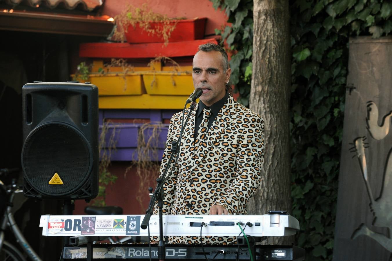 Fotos: Actuación de The Iberians en la terraza &#039;Los Guindales&#039; de Santovenia de Pisuerga