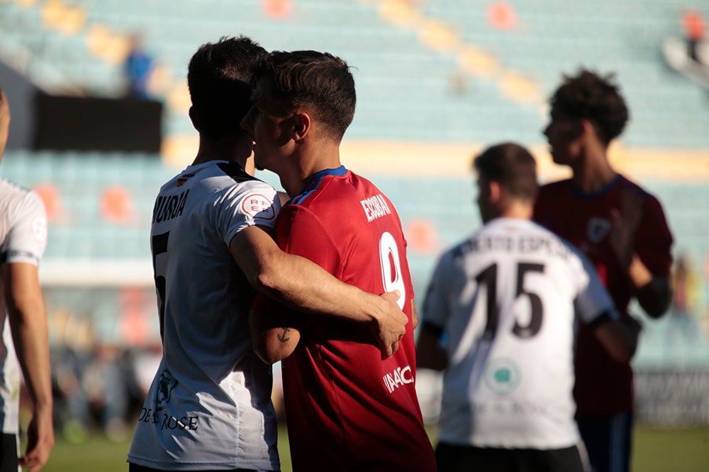 Empate a cero entre Salamanca CF UDS y Bergantiños FC en la vuelta de Uxio da Pena al Helmántico