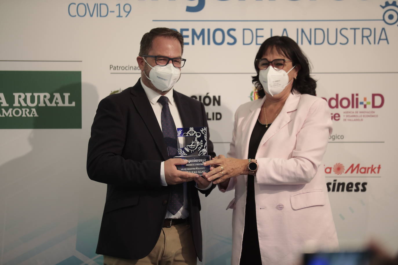 Fotos: IngenierosVA distingue a cinco empresas