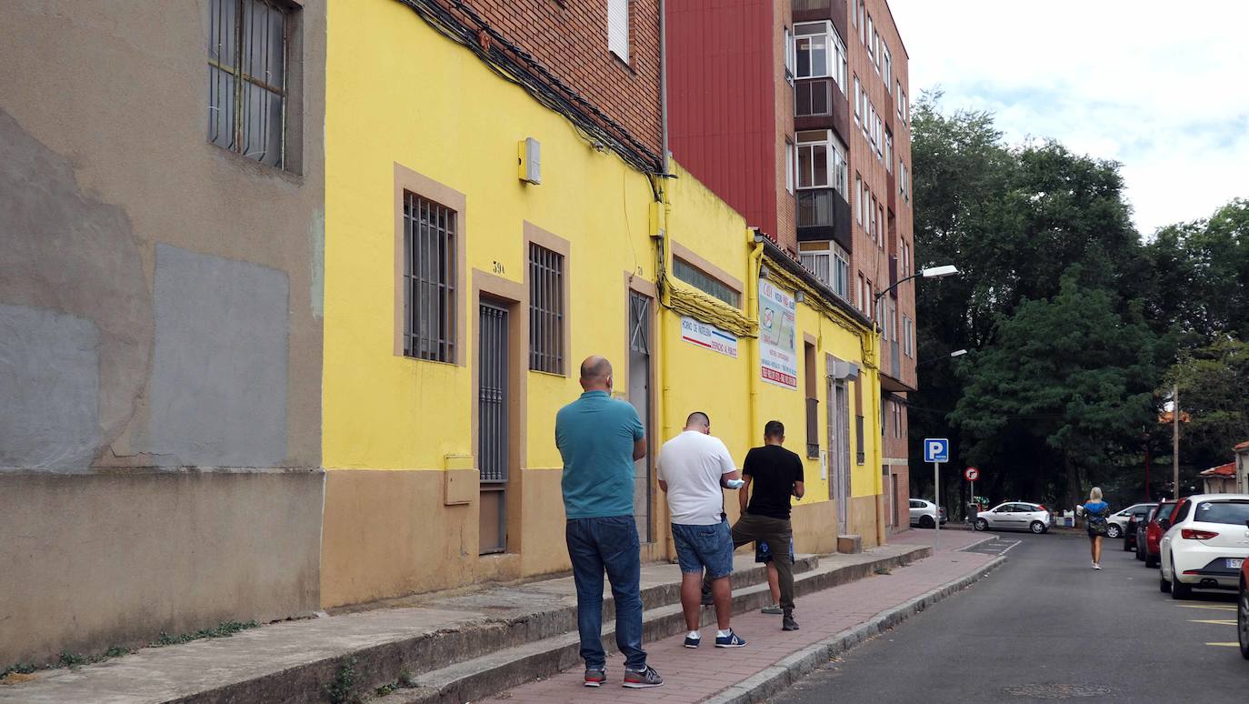 Detalles de una de las calles del barrio que recorremos esta semana