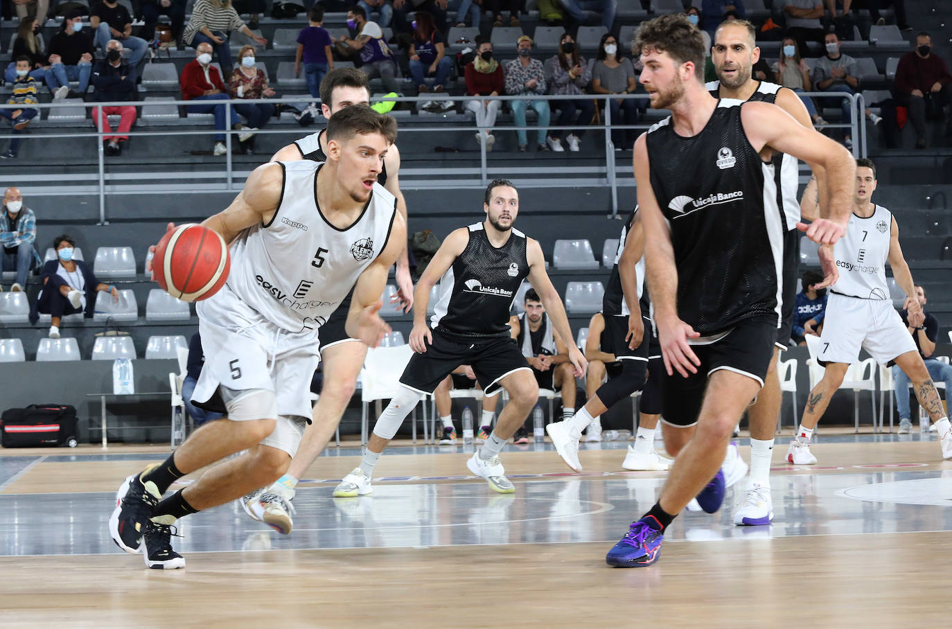 Fotos: Easycharger Palencia 87- Unicaja Banco Oviedo 79