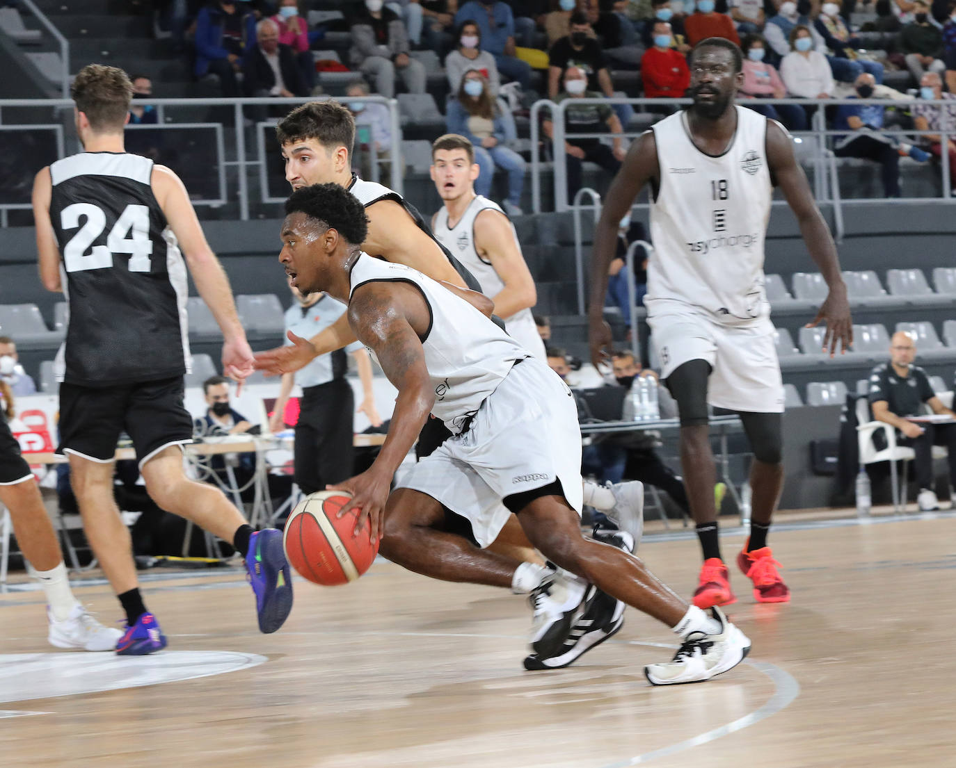 Fotos: Easycharger Palencia 87- Unicaja Banco Oviedo 79