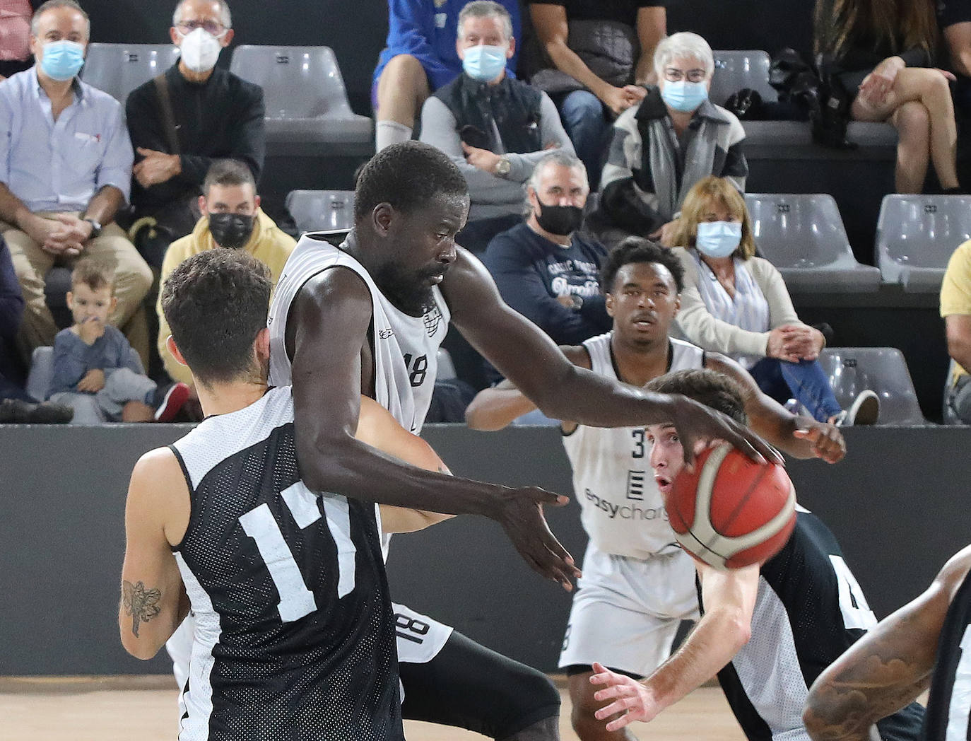 Fotos: Easycharger Palencia 87- Unicaja Banco Oviedo 79