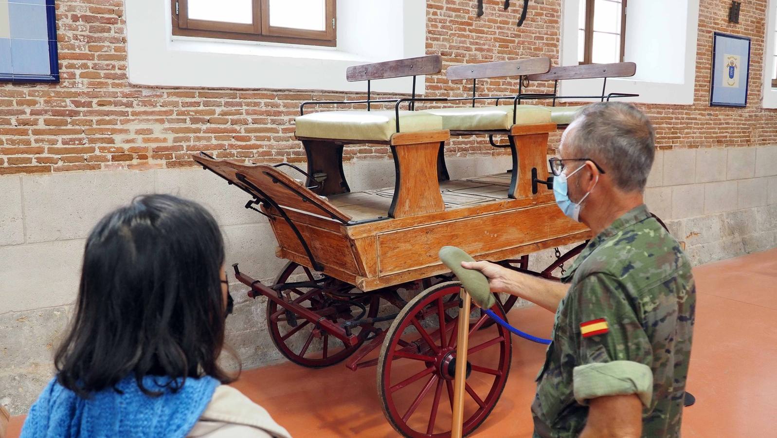 Fotos: La Academia de Caballería de Valladolid rinde homenaje al Regimiento Alcántara en su centenario