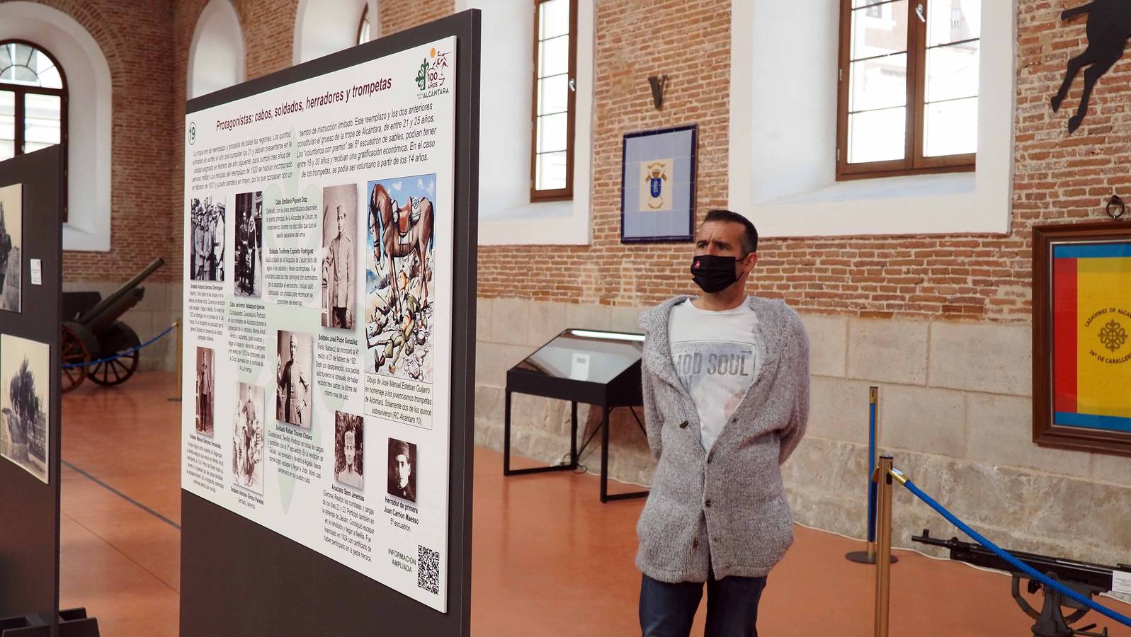 Fotos: La Academia de Caballería de Valladolid rinde homenaje al Regimiento Alcántara en su centenario
