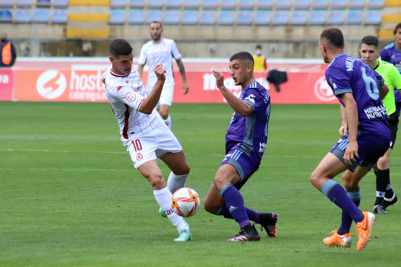 Fotos: Derrota del Valladolid Promesas frente a la Cultural Leonesa (4-2)