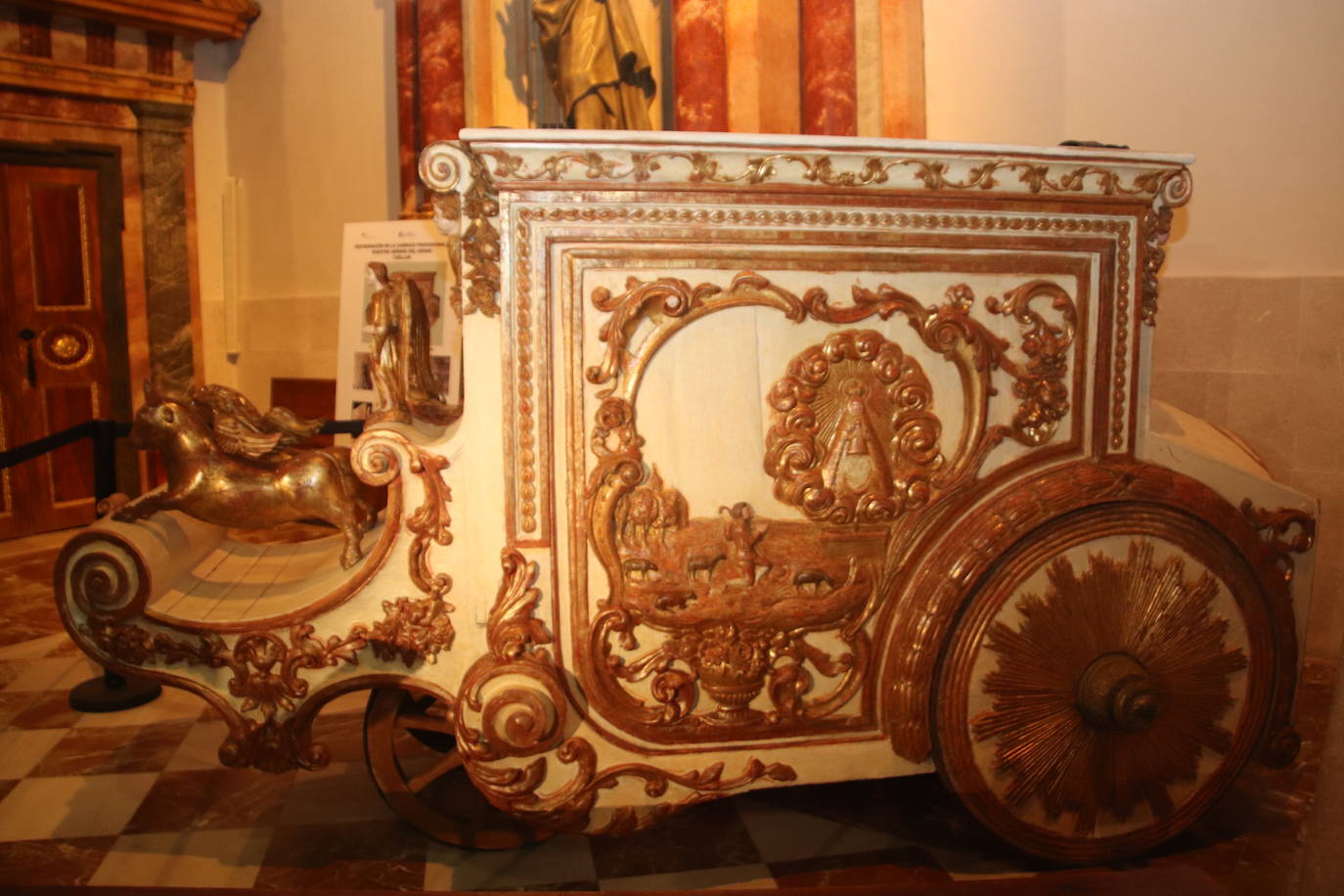 Aspecto del carruaje tras su restauración.