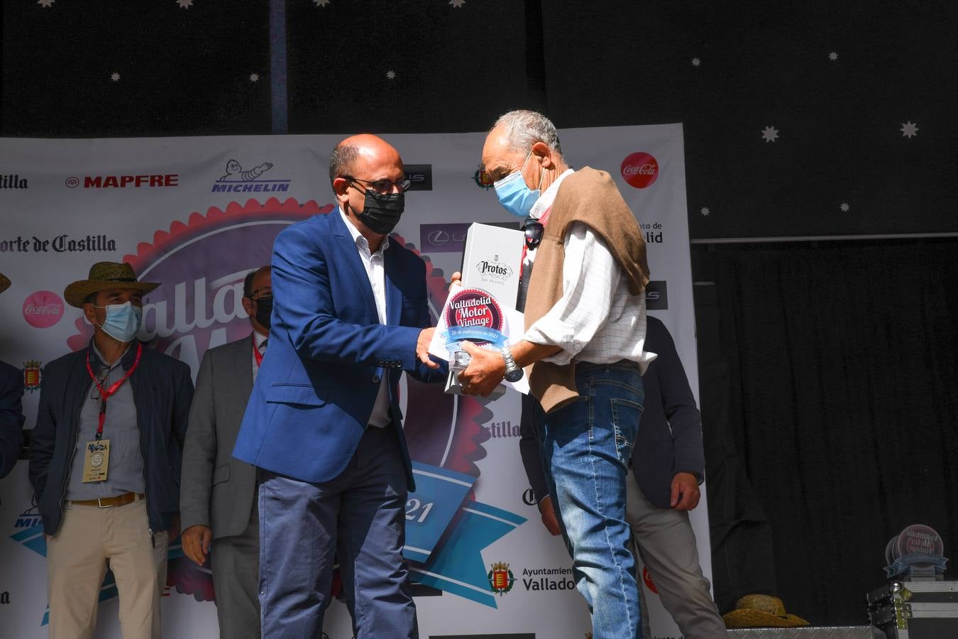 Fotos: Ambiente y entrega de premios en el Valladolid Motor Vintage (10)