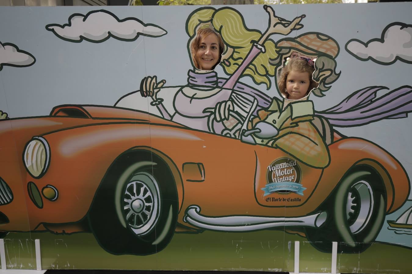 Fotos: Búscate en el Photocall del Valladolid Motor Vintage (8)