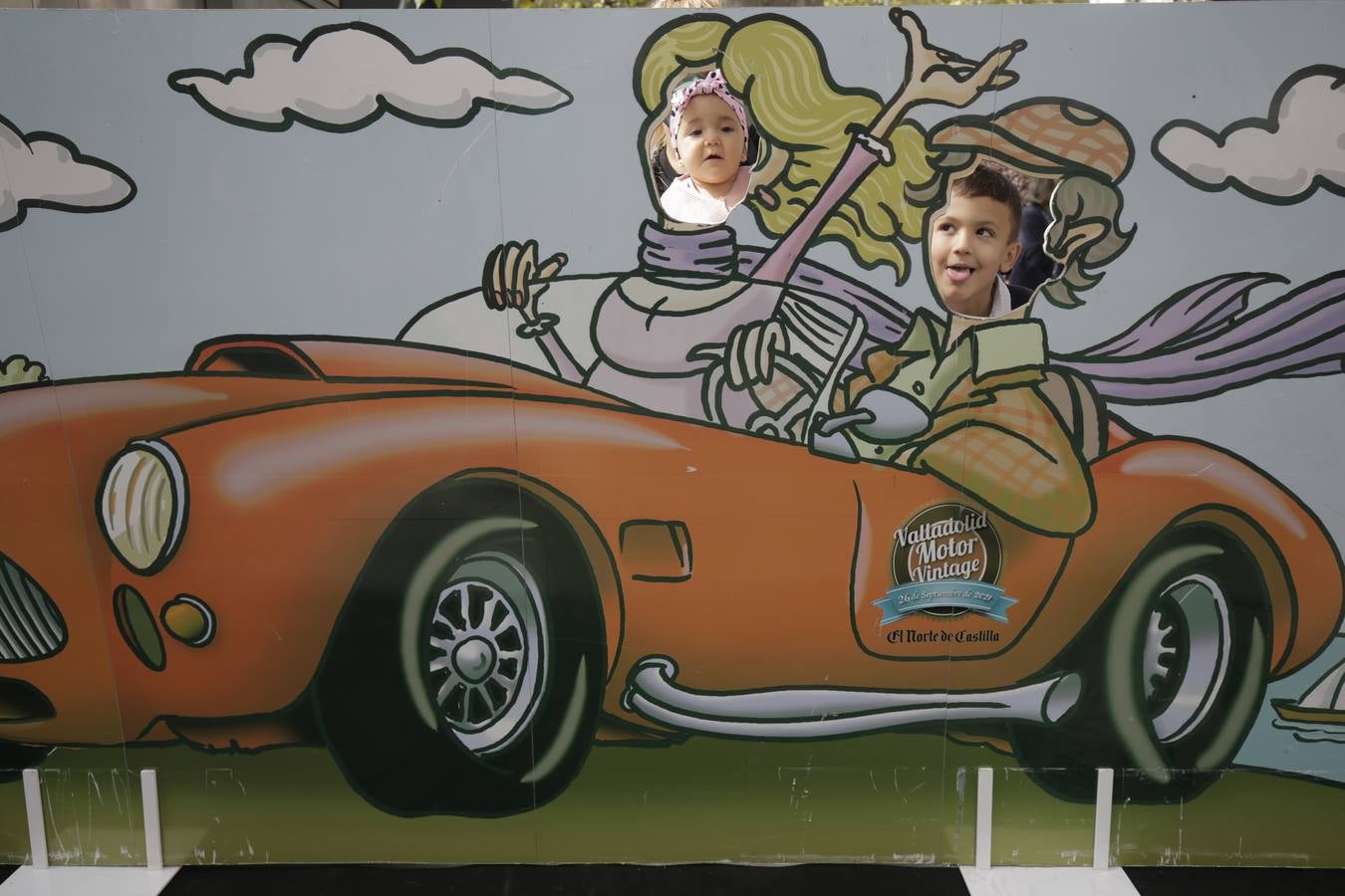 Fotos: Búscate en el Photocall del Valladolid Motor Vintage (8)