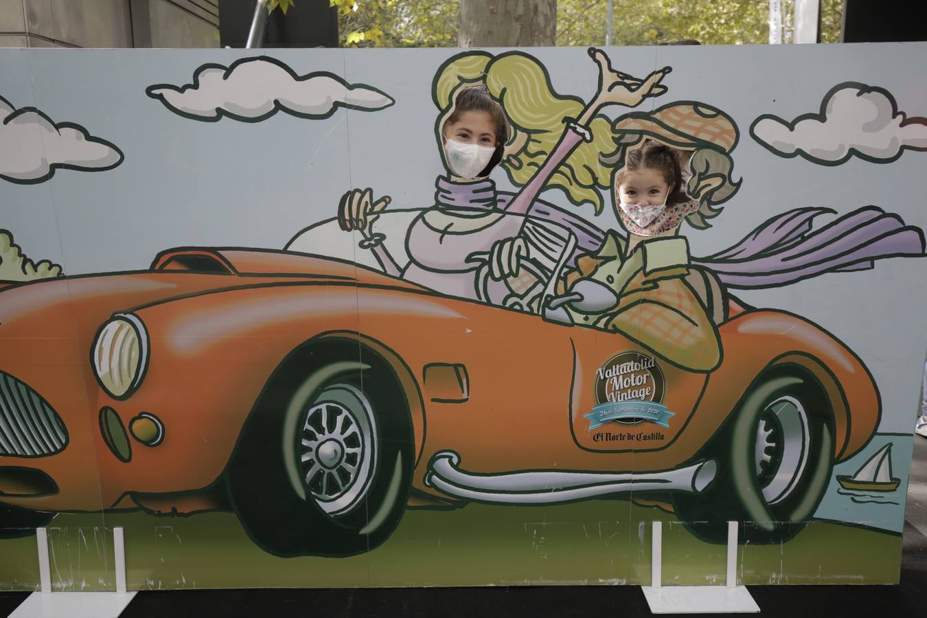 Fotos: Búscate en el Photocall del Valladolid Motor Vintage (9)