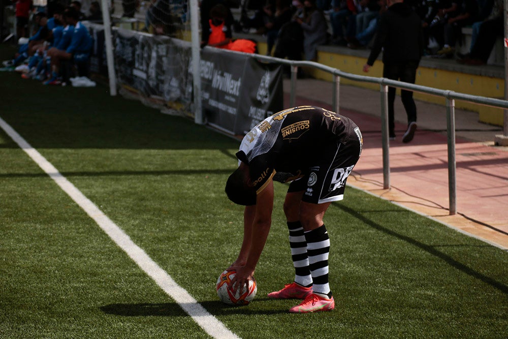 Victoria y liderato para Unionistas ante el Deportivo de La Coruña (2-1)