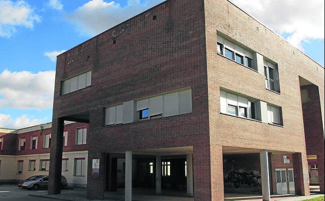 Una exposición interactiva abre los actos del 50 aniversario del IES Marqués de Lozoya en Cuéllar