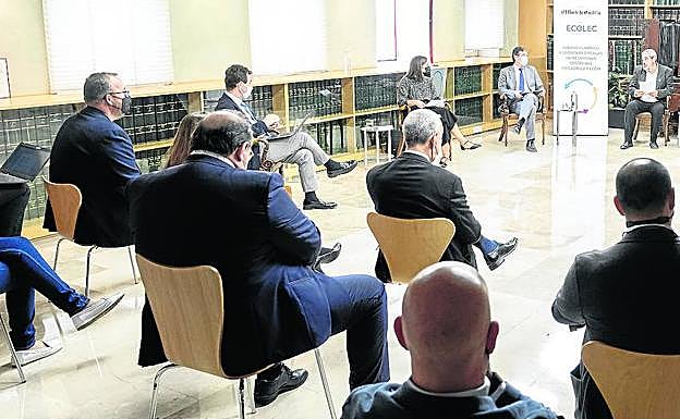 Al debate fueron invitados representantes de empresas de Castilla y León.