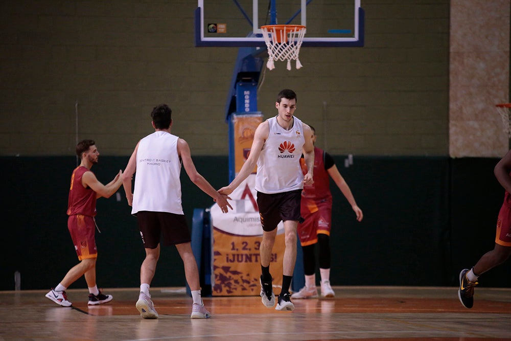 El Aquimisa Carbajosa Empresarial remonta al final al Zentro Madrid (82-74)