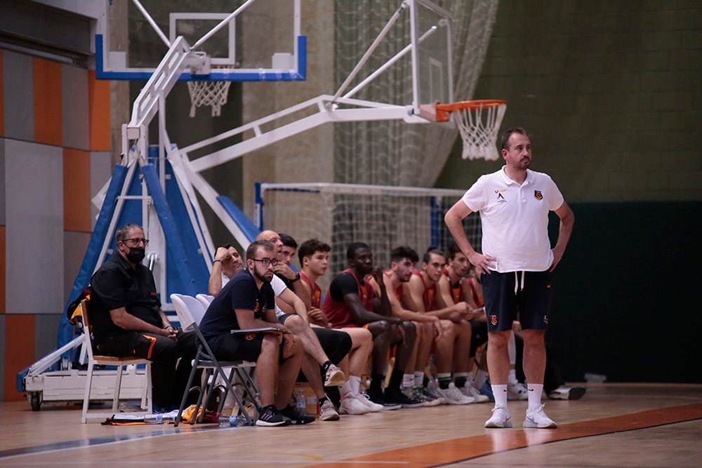 El Aquimisa Carbajosa Empresarial remonta al final al Zentro Madrid (82-74)