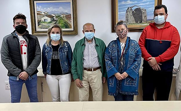 El pincho 'Bacalao a la vizcaína', de la cafetería Los Ángeles, obtiene el primer premio del concurso 'Saborea Guijuelo'